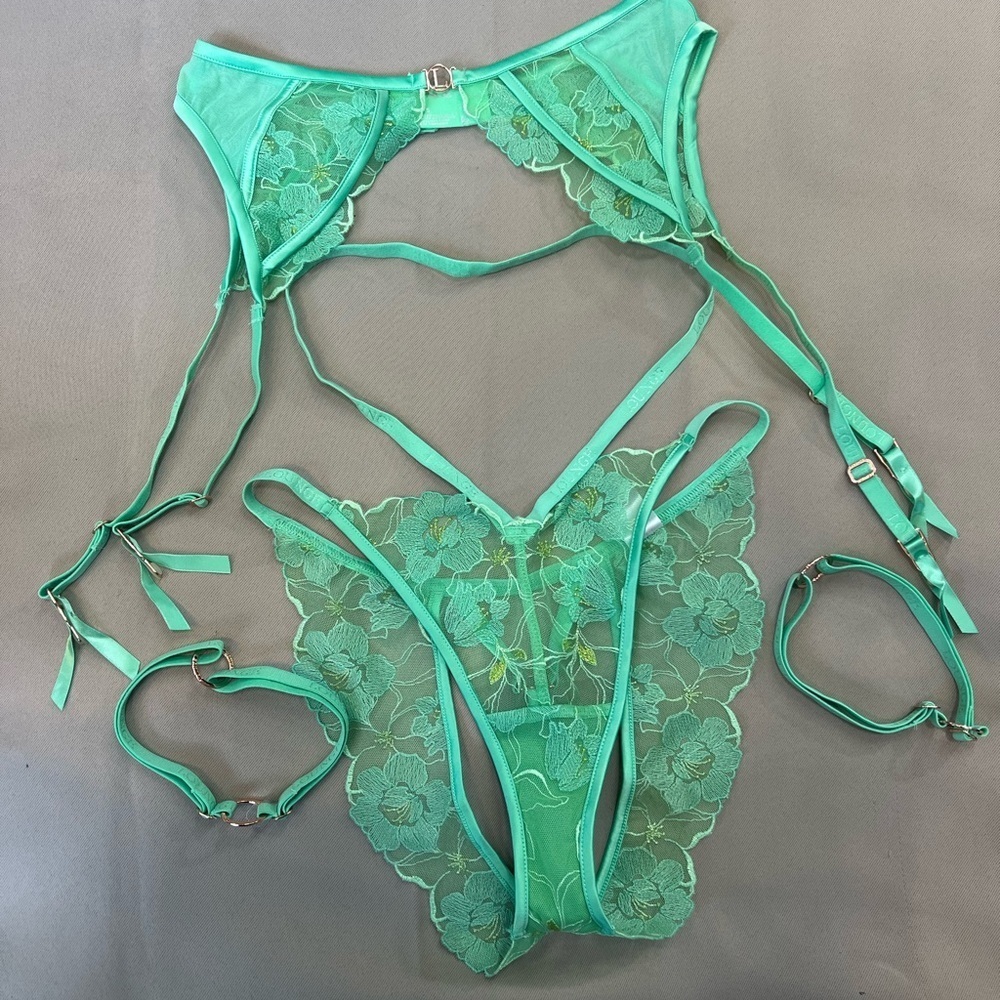 Lounge Mint Green Lace Lingerie Bottom Set Garter Thigh Straps Size S